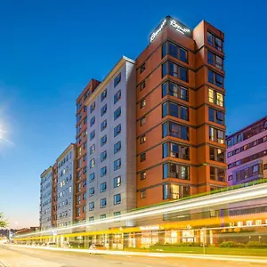 4* Aparthotel Roomzzz West