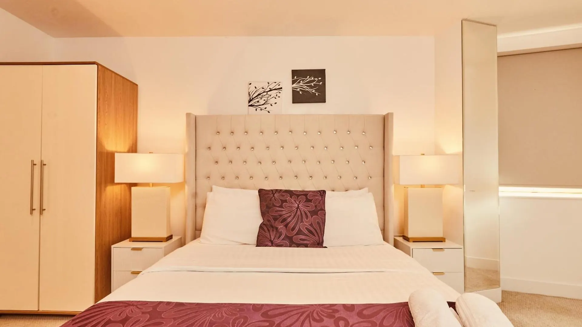 Modern Deluxe Leeds Dock Apartment Free Secure Parking  Leeds (West Yorkshire)